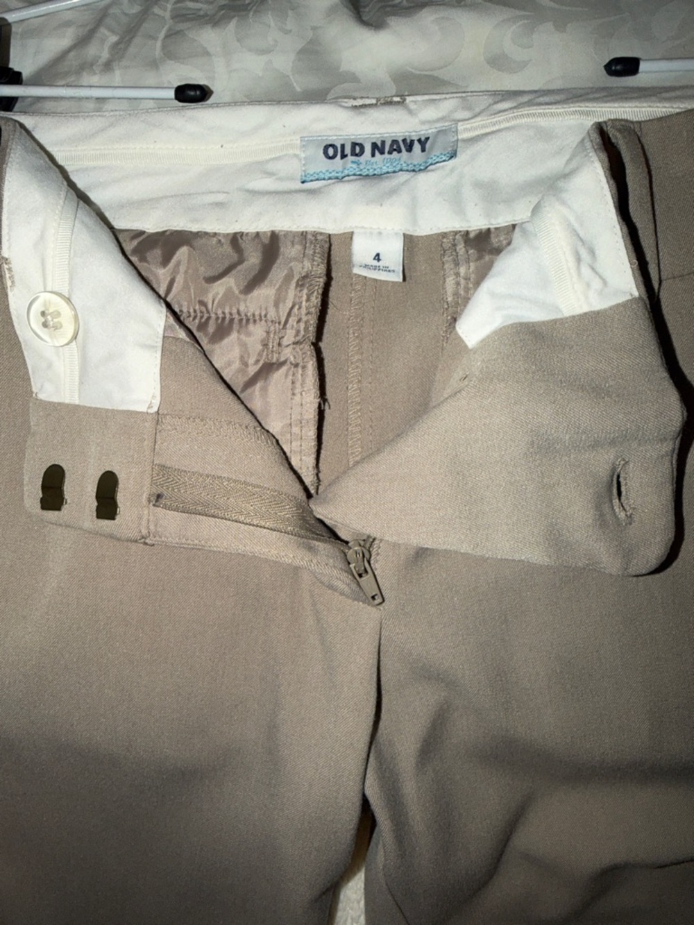 Old Navy Wide Leg Trousers, Stretch Spandex Blend, Polished Professional, EUC - Picture 7 of 8